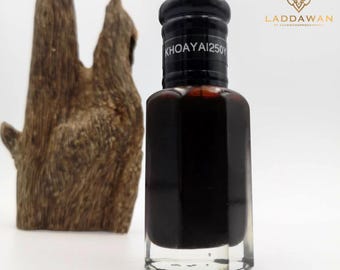 Aceite de oud salvaje VIP Khao Yai 2005. Aceite de oud de árbol de 250 años y 20 años de antigüedad.