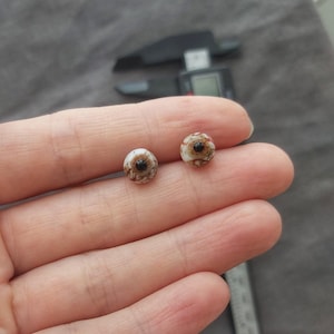Handmade Glass Doll Eyes 7-8mm: Ellipse Shape, Metal Stem