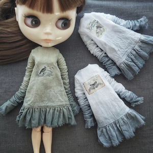 Horror Dress for Blythe Doll , Extra long sleeves, Hand-Dyed Fabric