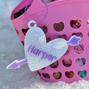 Valentine&#39;s Day Name Tags / Acrylic Valentine Heart Name Tags / Valentine Basket Bag Tag Gift / Personalized Valentine Gifts, Custom Heart
