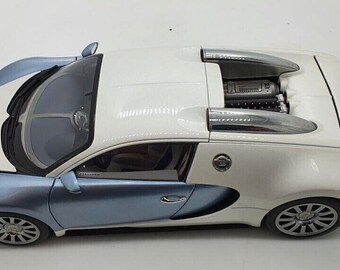 Autoart Bugatti EB 16.4 Veyron Showcar Pearl/ice Blue ITEM:70908