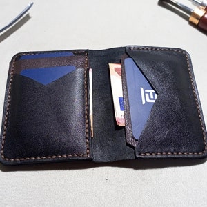 Porta-cartões bifold de duas cores, carteira minimalista, carteira de couro genuíno, porta-cartões fino, carteira de cartão, carteira fina bifold feita à mão