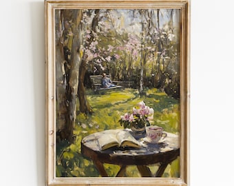 Könnte beinhalten: Ein Gemälde, das eine Gartenszene mit einem Tisch, einem Buch, einer Tasse Tee und einer Vase mit rosa Blumen zeigt. Im Hintergrund sitzt eine Person auf einer Bank.