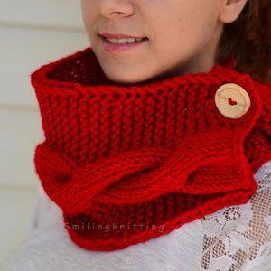 Sciarpa Rossa, Regalo di Natale, Chunky Cowl, Caldo del Collo Amaglia, Sciarpa a maglia a mano, Scaldacollo del collo, Pulsante di legno