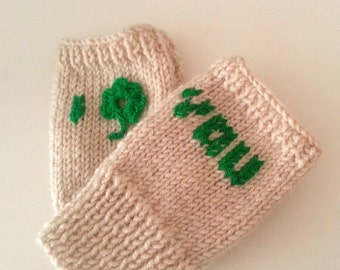 Shamrock Gloves, St. Patricks day gift, 3 Leaves Clover, Shamrock Knit Gloves, Shamrock Fingerless Gloves, Under 25