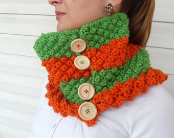 Halloween Cowl,Chunky Scarf, Wood Button Cowl, Hand Knit Cowl, Neck Warmers, Winter Fashion,Orange Grass Green