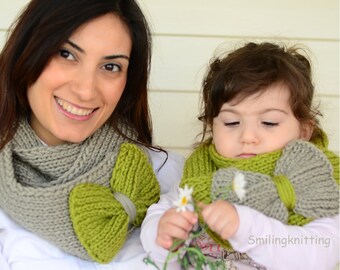 Mommy and Me, Mother and Daughter Gift, Infinity Scarf, Mothers Day Gift, Set of 2, Chunky Cowl, Pistachio Green and  Grey