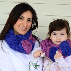 Mother and Daughter  Gift, Infinity Scarf, Mothers Day Gift, Set of 2, Chunky Cowl, Neck Warmer, Cobalt Blue and Pink