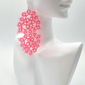 Earrings &quot;cotton candy&quot; in frivolite technic