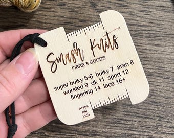 Mini Reference Tool for Knitting Wooden Info Card - Wraps Per Inch