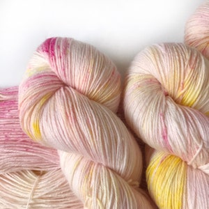 Hand Dyed Yarn &quot;PINK LEMONADE&quot; Pink Yellow SW Merino Wool Fingering Sock Knitting Yarn, Ready to Ship