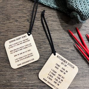 編み物用参考ツール 木製情報カード - キッチナーステッチとドイツ式ショートロウ