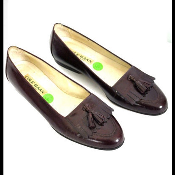 S A L E COLE HAAN Maroon Tassel Loafers Flats Size 6