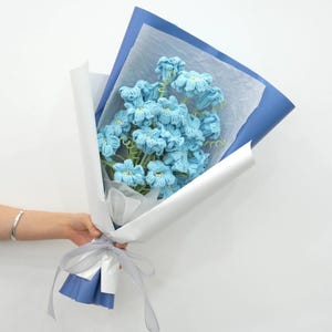 Crochet Blue Daffodil Flower Bouquet Pattern PDF Guide