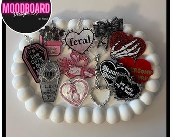 Dark Romance, Gothic Love, eReader Dust Plug Charms