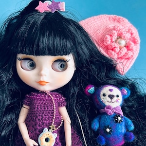 Blythe Doll IBL with long wavy black hair and accessories