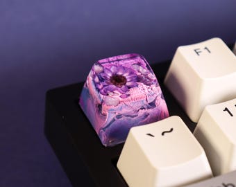 Custom Resin Keycap – Handmade with Lepidolite Crystal & Natural Flower | Artisan Keycap for Mechanical Cherry MX Keyboards (SA Profile)