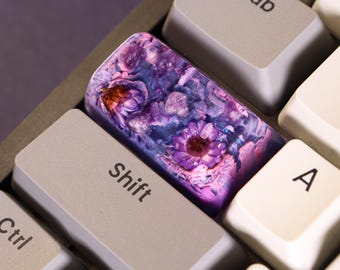 Custom Resin Keycap – Handmade with Lepidolite Crystal & Natural Flower | Artisan Keycap for Mechanical Cherry MX Keyboards (SA Profile)