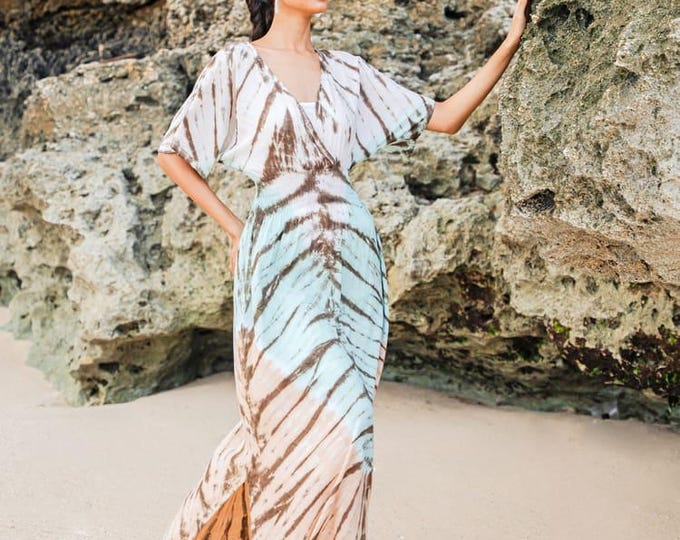 Tie-dye blue/pink mixed kaftan dress, free size.