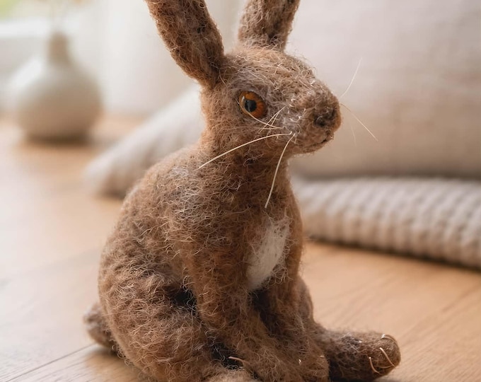 Larry the hare, Needlefelted piece of art. OOAK. Handmade in the UK