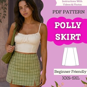 Peut inclure: Une femme porte un haut camisole blanc et une mini-jupe à carreaux verts avec une fente avant. L'image comprend le texte "PDF Pattern" et "Polly Skirt". Le texte indique également "Beginner Friendly" et "XXS-5XL".