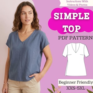 Puede incluir: Una mujer con una blusa azul con cuello en V. La imagen incluye el texto "SIMPLE TOP PDF PATTERN" y un dibujo lineal de la blusa. También se ve el texto "Beginner Friendly" y el rango de tallas "XXS-5XL".
