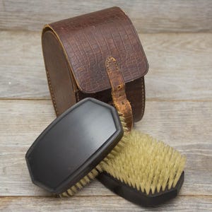 Vintage Gentlemens grooming brush set in original leather case, circa 1940&#39;s.