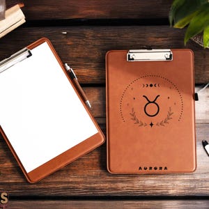 Benutzerdefinierte Sternzeichen Leder Zwischenablage, personalisierte Leder Zwischenablage, Astrologie Geschenk, Geburtstagsgeschenk, Sternzeichen Geschenke, Geschenk für sie