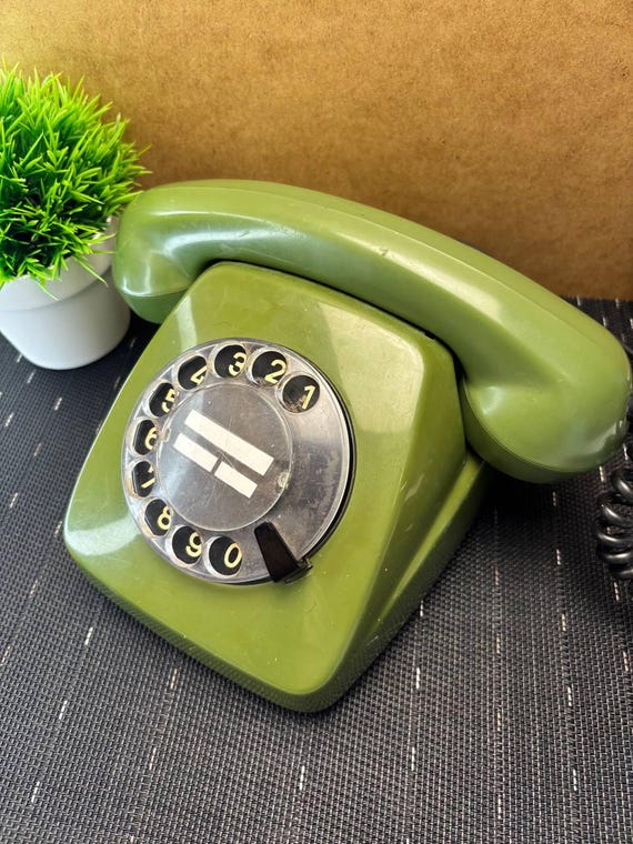 Rotary telephone, Green corded telephone, USSR, Siemens, Vintage,Germany,Vintage green desk phone, Retro phone GDR,for collection,not tested