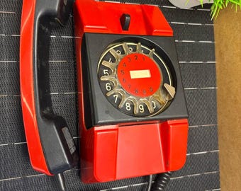 Working disc telephone, red corded telephone, USSR, Siemens, vintage, Germany, vintage red desk telephone, retro GDR telephone, wall-mounted