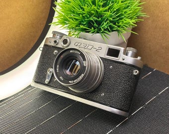 Leica C3 Film Camera: Vario Elmar 28-80mm Zoom Lens, Silver