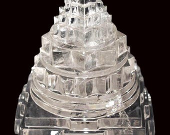Natural Quartz Crystal Shree Yantra: 815 gms, Lab Certified