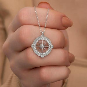 Graduierung Halskette | 14k Weißgold Kompass Anhänger | Zierliche Reise Halskette | Abenteuer Schmuck | Neue Anfänge Abschlussgeschenk für sie