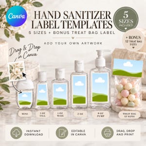Op de afbeelding: Etiketsjablonen voor handdesinfectiemiddel in 5 formaten en bonuslabels voor traktatiezakjes. Bevat doorzichtige plastic flesjes in diverse maten en een zakje met pastelkleurige snoepjes. Tekst: Hand Sanitizer Label Templates.