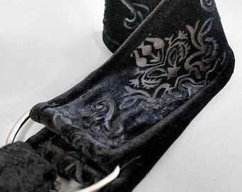 BLACK EMBOSSED VELVET tie front hip belt with lace scarf