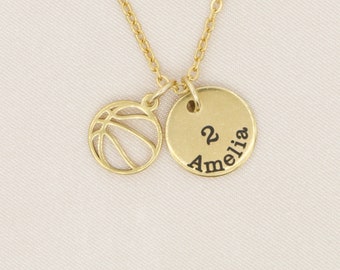 Cadeau de basket-ball personnalisé • Collier avec numéro de joueur • Maman sportive • Cadeau d'équipe de filles de l'université • Bijoux d'entraîneur contour en or imperméable