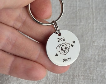 Dog Mom Keyring: Engraved Pet Names, Mothers Day Gift
