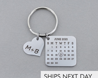 Gift for Him • Custom Calendar Keyring Heart Date • Gift for Husband Keychain • Engagement Wedding Date • Couples Gift Fathers Day Gift