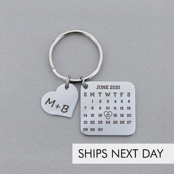 Gift for Him • Custom Calendar Keyring Heart Date • Gift for Husband Keychain • Engagement Wedding Date • Couples Gift Fathers Day Gift