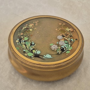 Runde Messing Schmuckbox mit dekorativem Emaille Blumenmuster auf dem Deckel - 11 cm Durchmesser