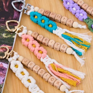 Personalized name keychains, custom flower keychains, engraved keychains, Bag Tags, Floral Keychains for Women,Boho Tassel Keychain