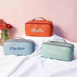Personalized Embroidered Makeup Bag, Custom Large Leather Makeup Bag, Bridesmaid Makeup Bag,  Travel Organizer, Bridal Shower Gift