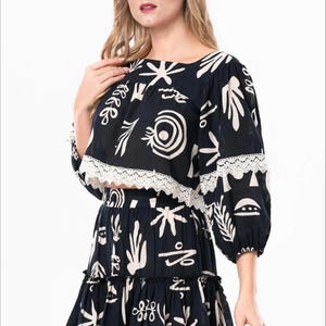Boho Lace Trim Crop Top – Black Abstract Print Puff Sleeve Blouse – Festival Summer Bohemian Top