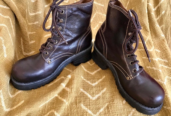Vintage MIA combat boots