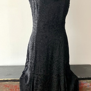Linda Allard Ellen Tracy Velvet Burnout Black Cocktail Dress  Size S