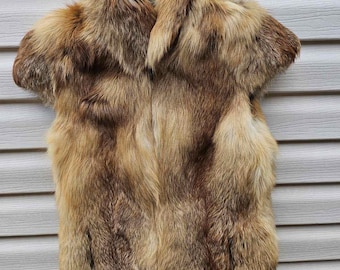 Red Fox Fur Vest: Women's  Fur vintage vest from the fur of a real fox, Size S, Around 2015,  good condition, fur vest, natural fox vest