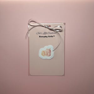 Strawberry Milk & Sando – Everyday Cutie™ Vinyl Sticker