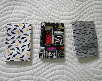 Halloween Card Wallet: Skull, Bat Business Card Holder