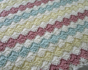 Crochet Baby Blanket Pattern, Chunky Blanket, Rainbow Throw Blanket