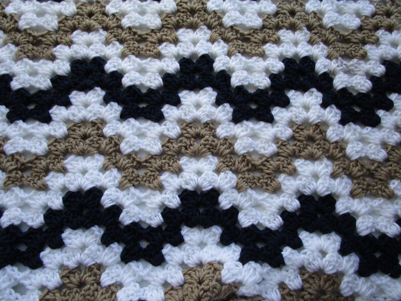 Modern Granny Chevron, Crochet Baby Blanket Pattern, Crochet Throw Blanket, Crochet Afghan Pattern image 3